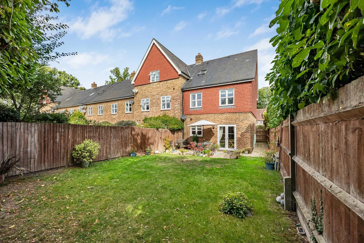 Highgrove Avenue, Ascot, SL5, photo 20