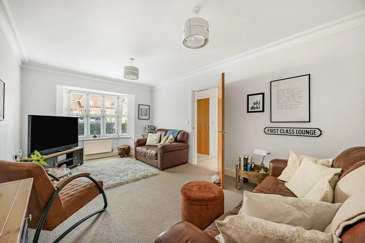 Highgrove Avenue, Ascot, SL5, photo 2