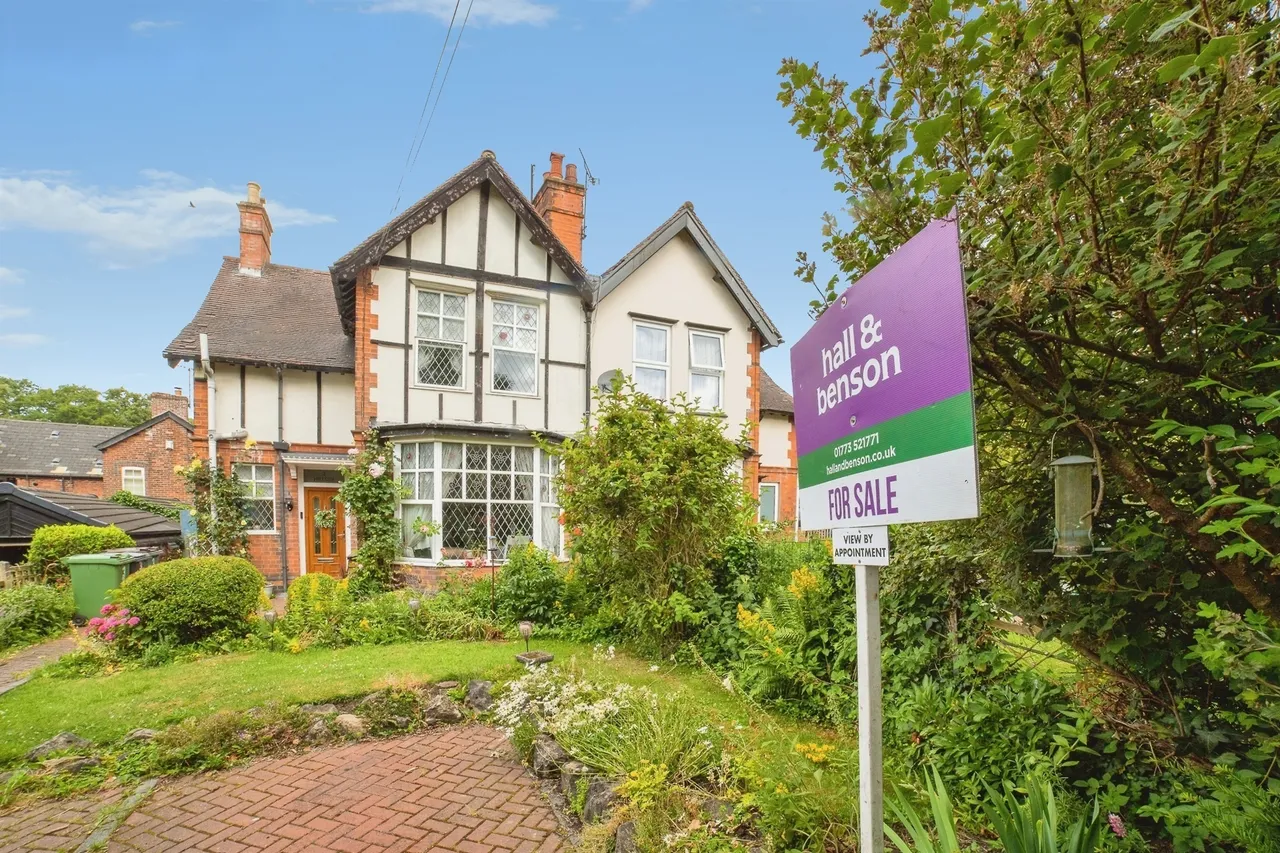 3 bed house for sale, Norman Road, Somercotes, DE55
