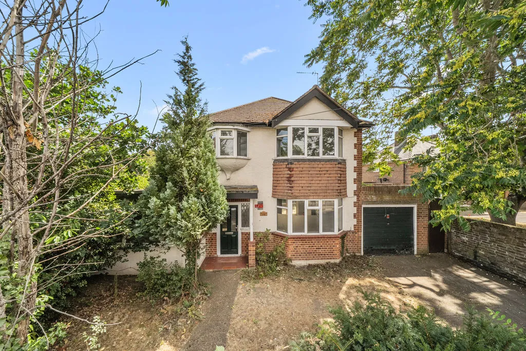 Burwood Road, Hersham KT12 4AA, photo 14