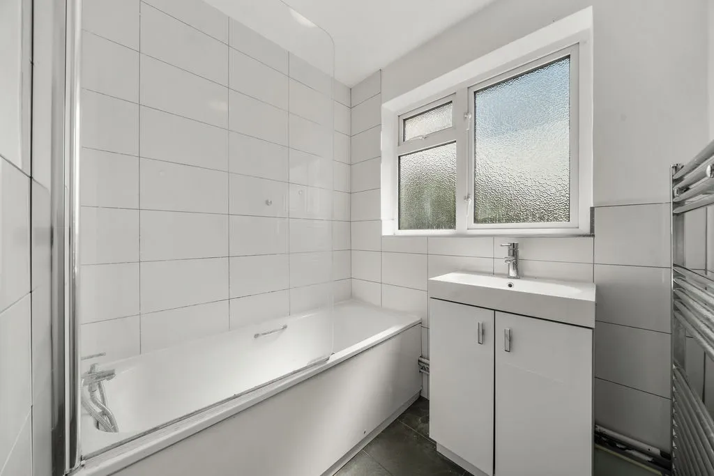 Burwood Road, Hersham KT12 4AA, photo 11
