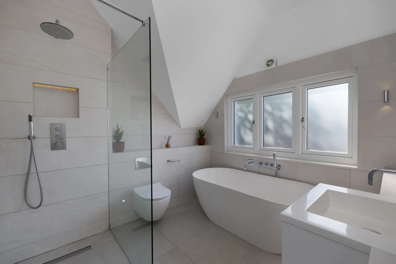 Kingston Lane, Teddington, TW11, photo 8