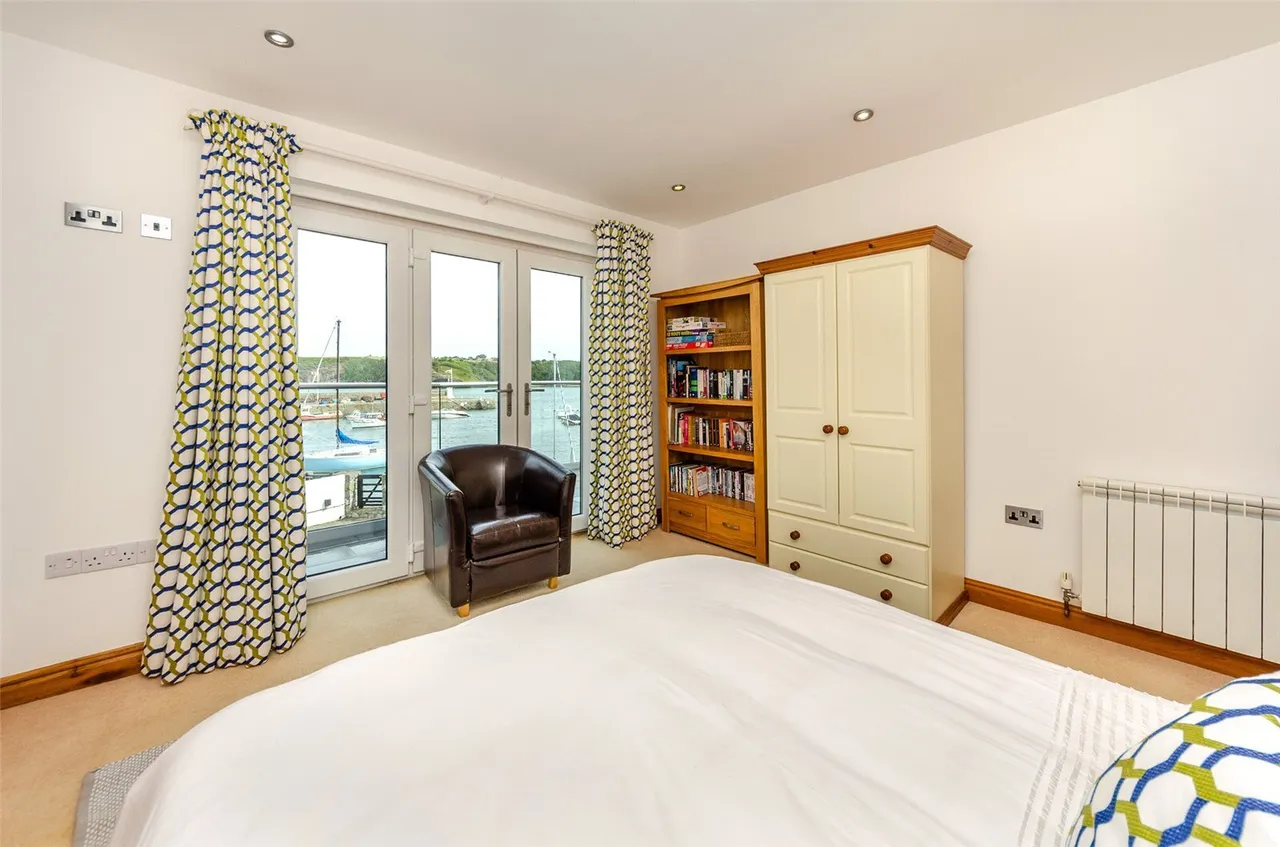 Beach Road, Cemaes Bay, photo 27
