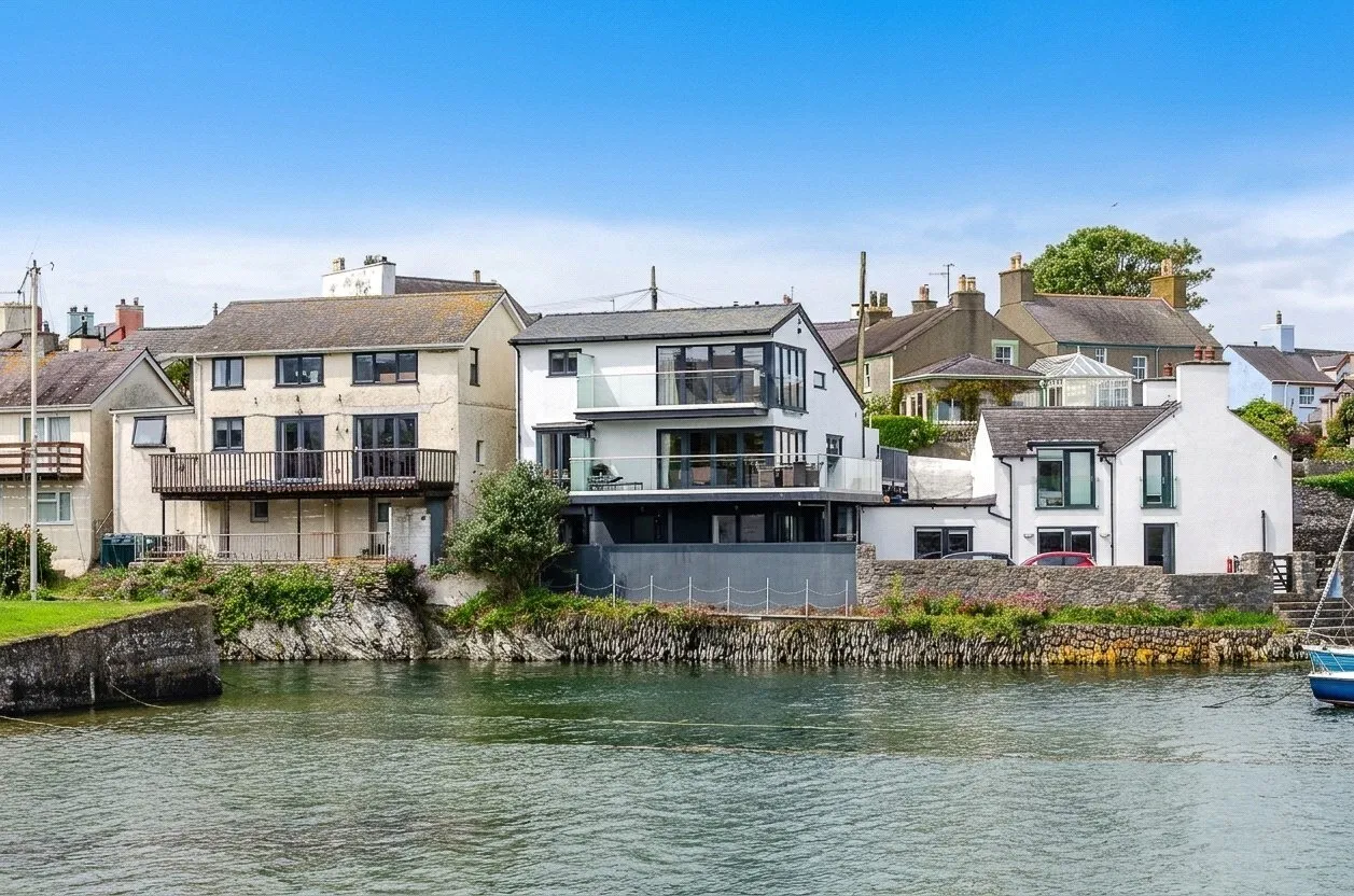 5 bed house for sale, Beach Road, Cemaes Bay