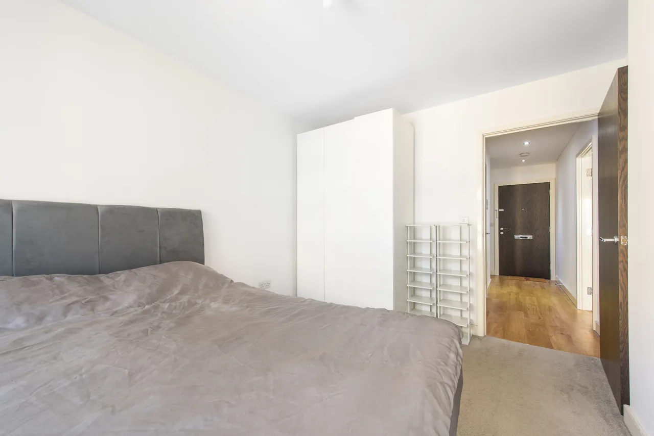25 Emerald House, 2 Commander Avenue, London, photo 7