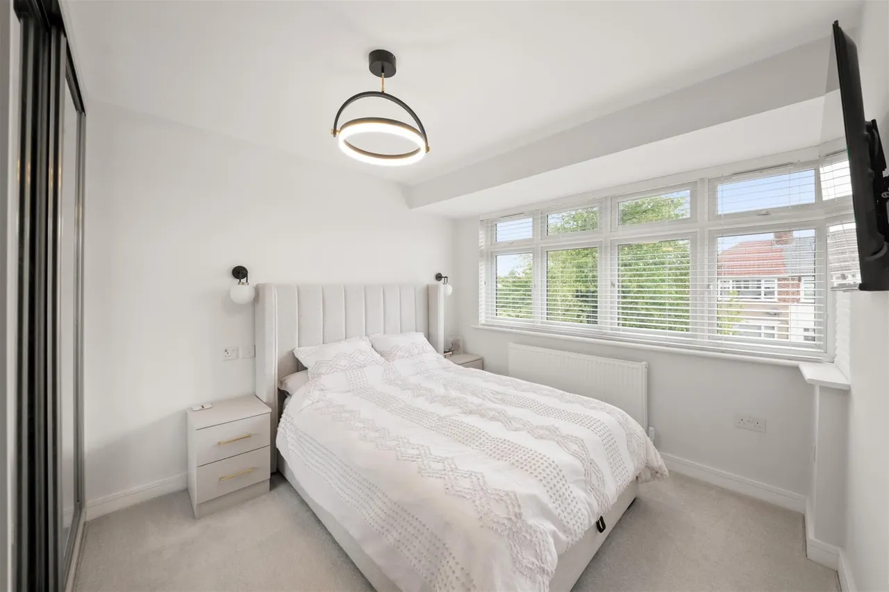 Clunbury Avenue, Southall, photo 15