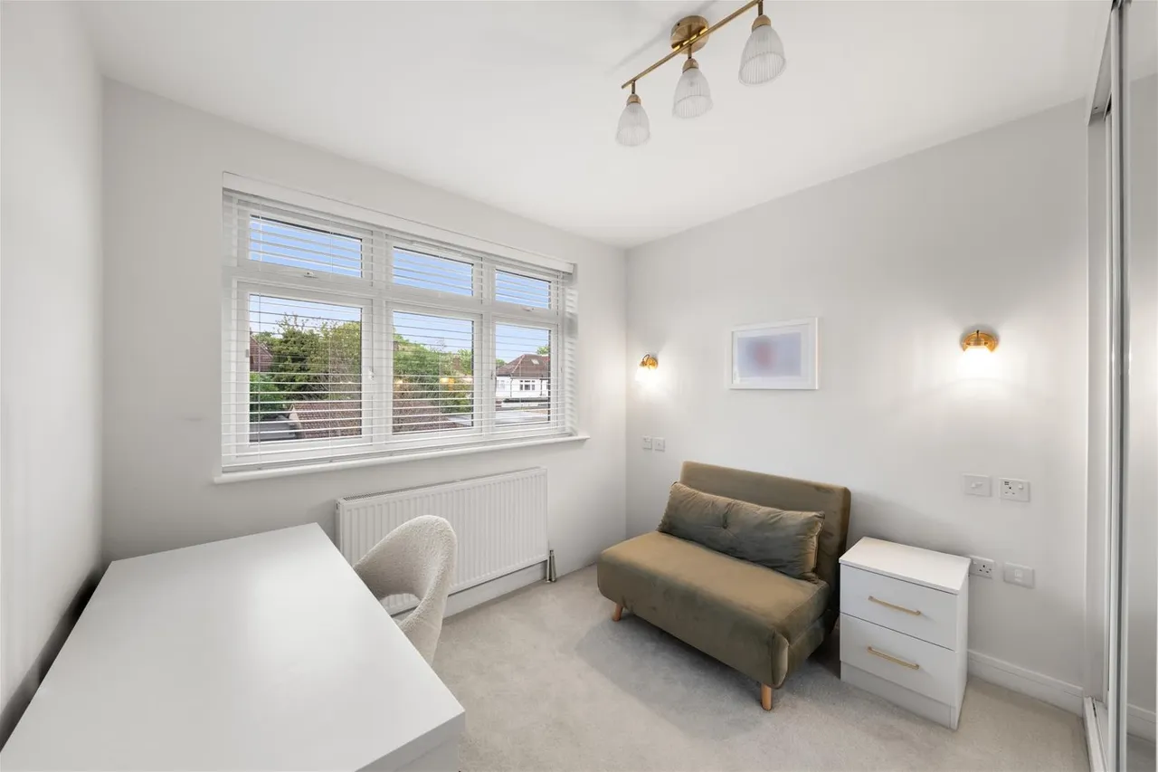 Clunbury Avenue, Southall, photo 13