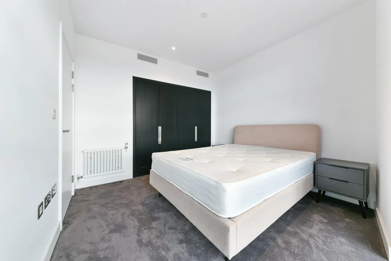 Lookout Lane, London, E14, photo 9
