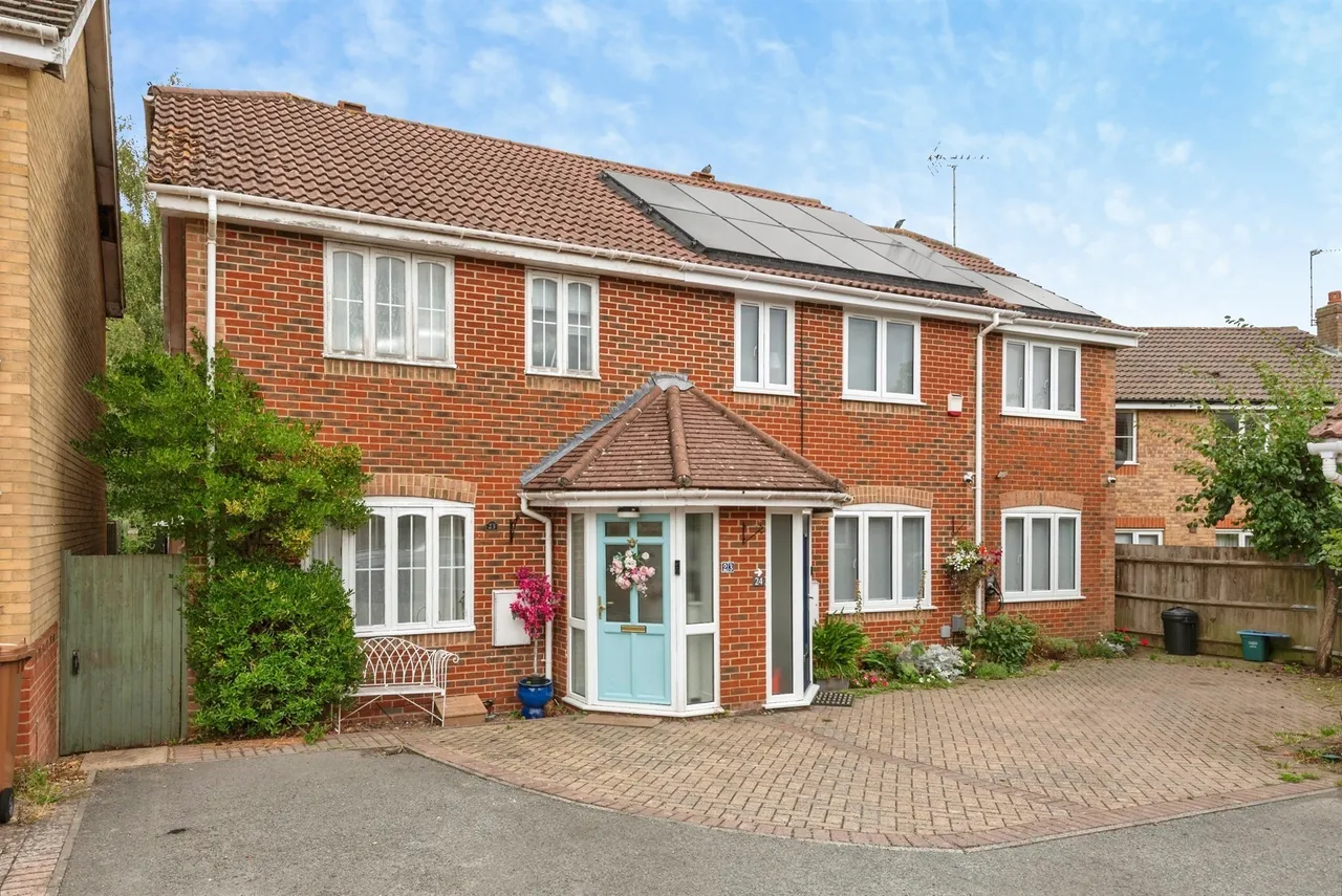 3 bed house for sale, Trajan Gate, Stevenage, SG2