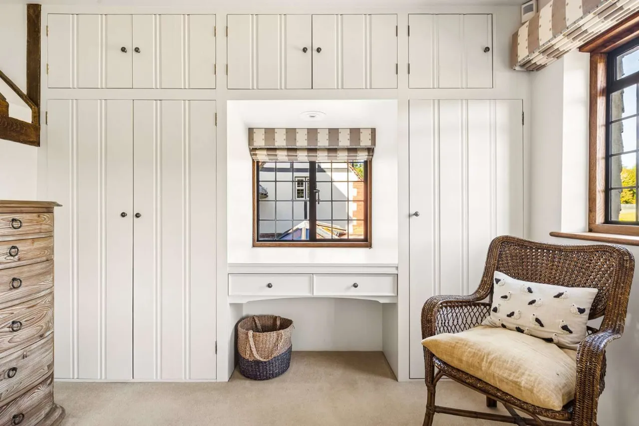Forest Green, Dorking, RH5, photo 21