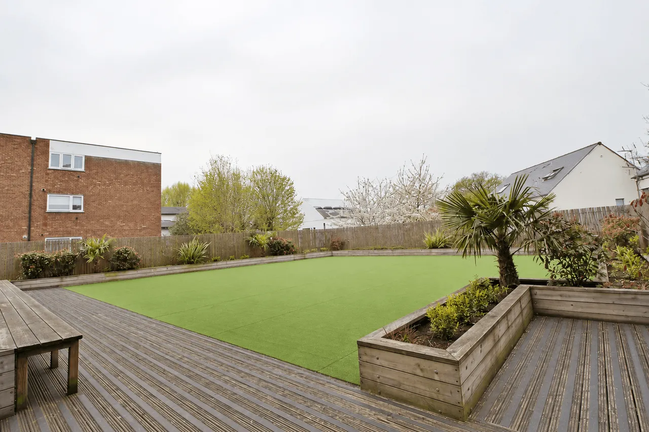 HOUNSLOW, TW3 4EW, photo 8
