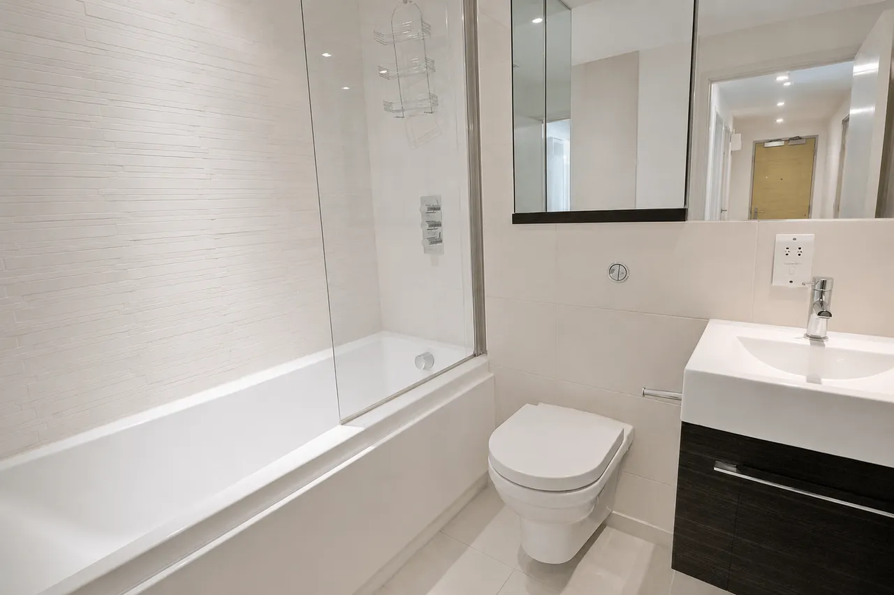 HOUNSLOW, TW3 4EW, photo 6