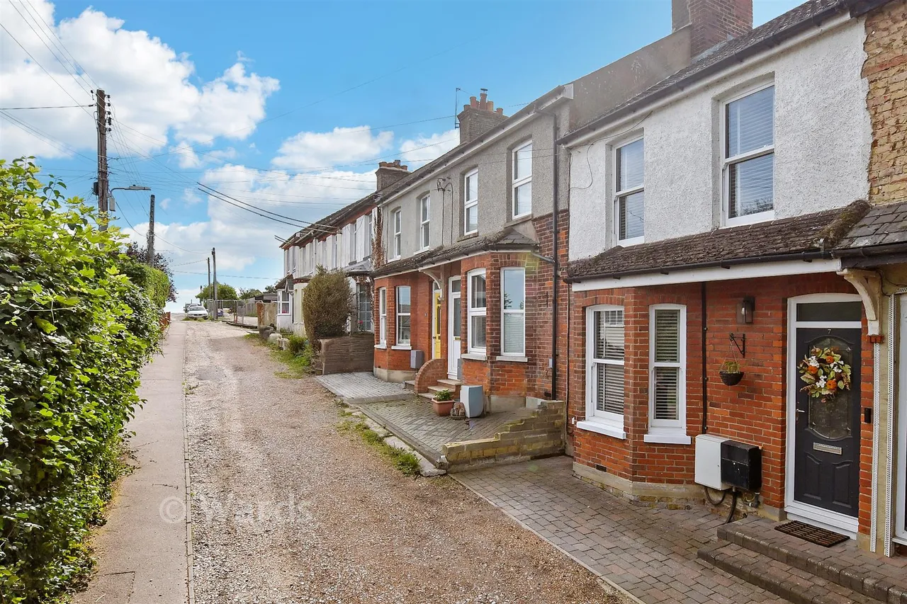 New Road, Eythorne, CT15, photo 15