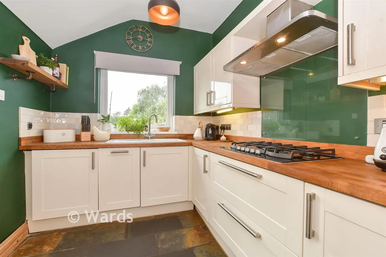 New Road, Eythorne, CT15, photo 3