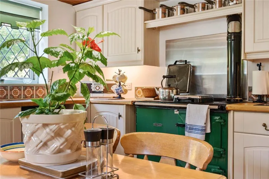 Oxford Road, Sutton Scotney, SO21, photo 7