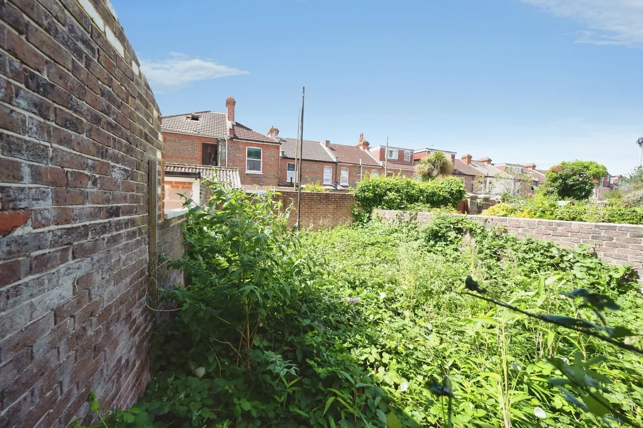 Essex Road, Southsea, PO4, photo 8