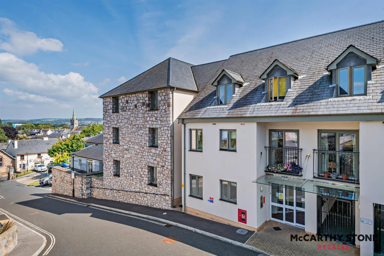 East Street, Newton Abbot, TQ12, photo 17