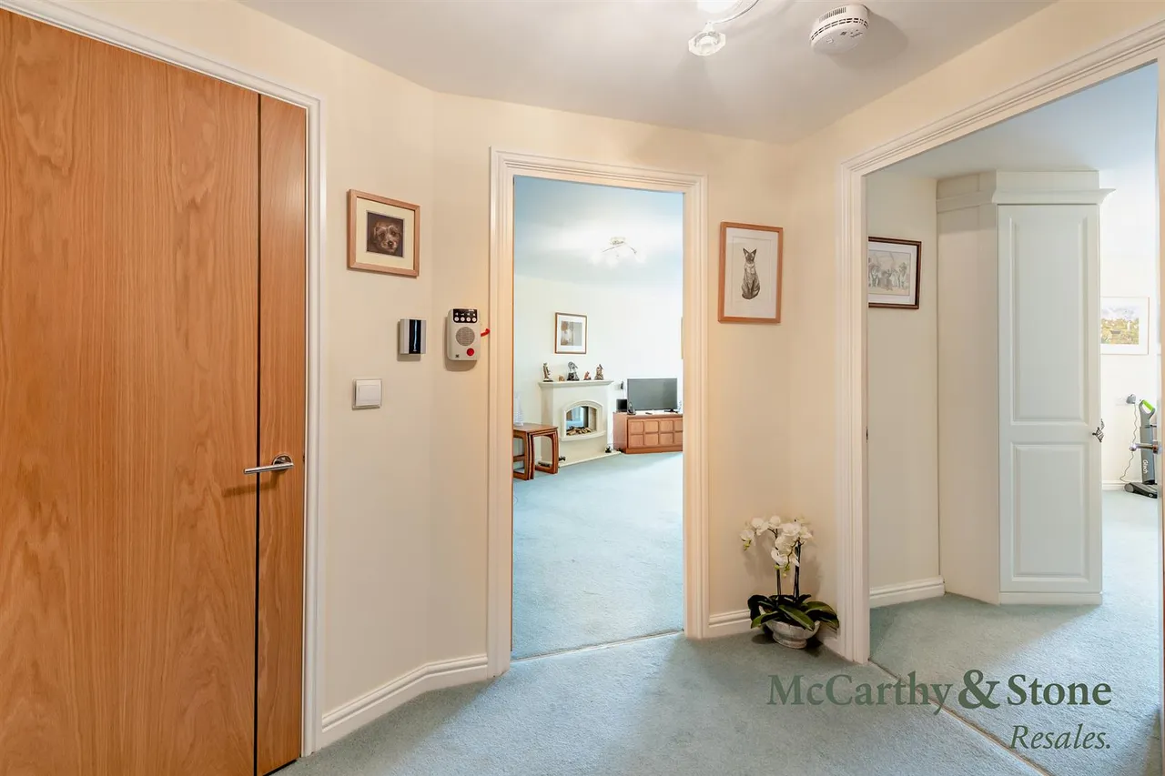 East Street, Newton Abbot, TQ12, photo 6