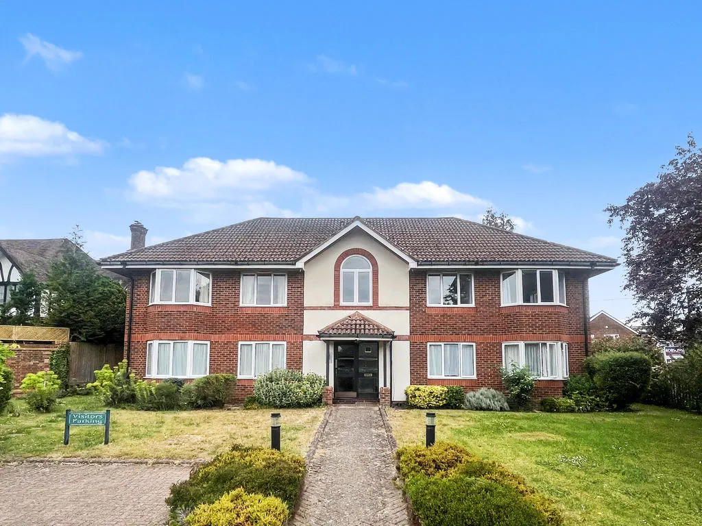 2 bed flat for sale — Orchard Lane, Amersham HP6 5AB