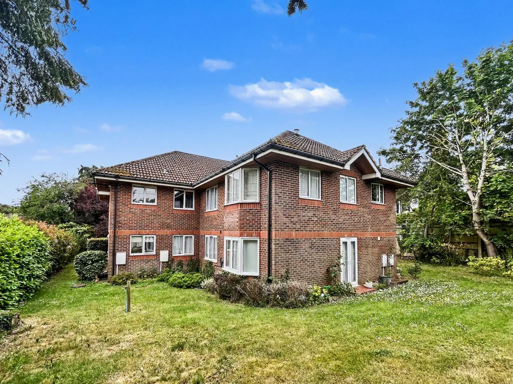 Orchard Lane, Amersham HP6 5AB, photo 9