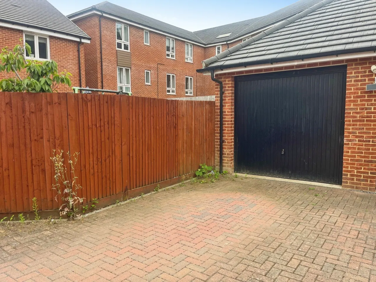 Blue Hut Way, Basingstoke, Hampshire, RG23 7FZ, photo 9