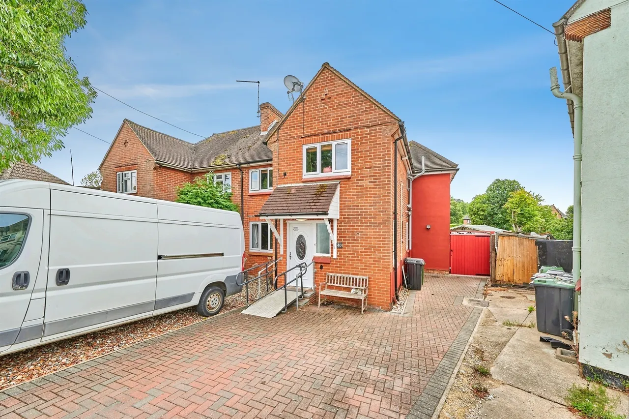 3 bed house for sale, Magdalen Green Dunmow, CM6