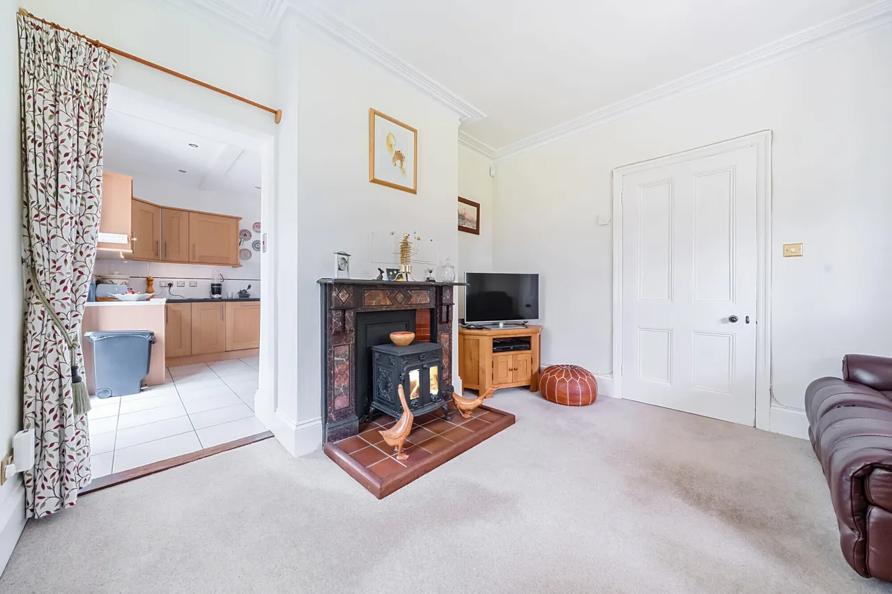 Okehurst Lane, Billingshurst, RH14, photo 9