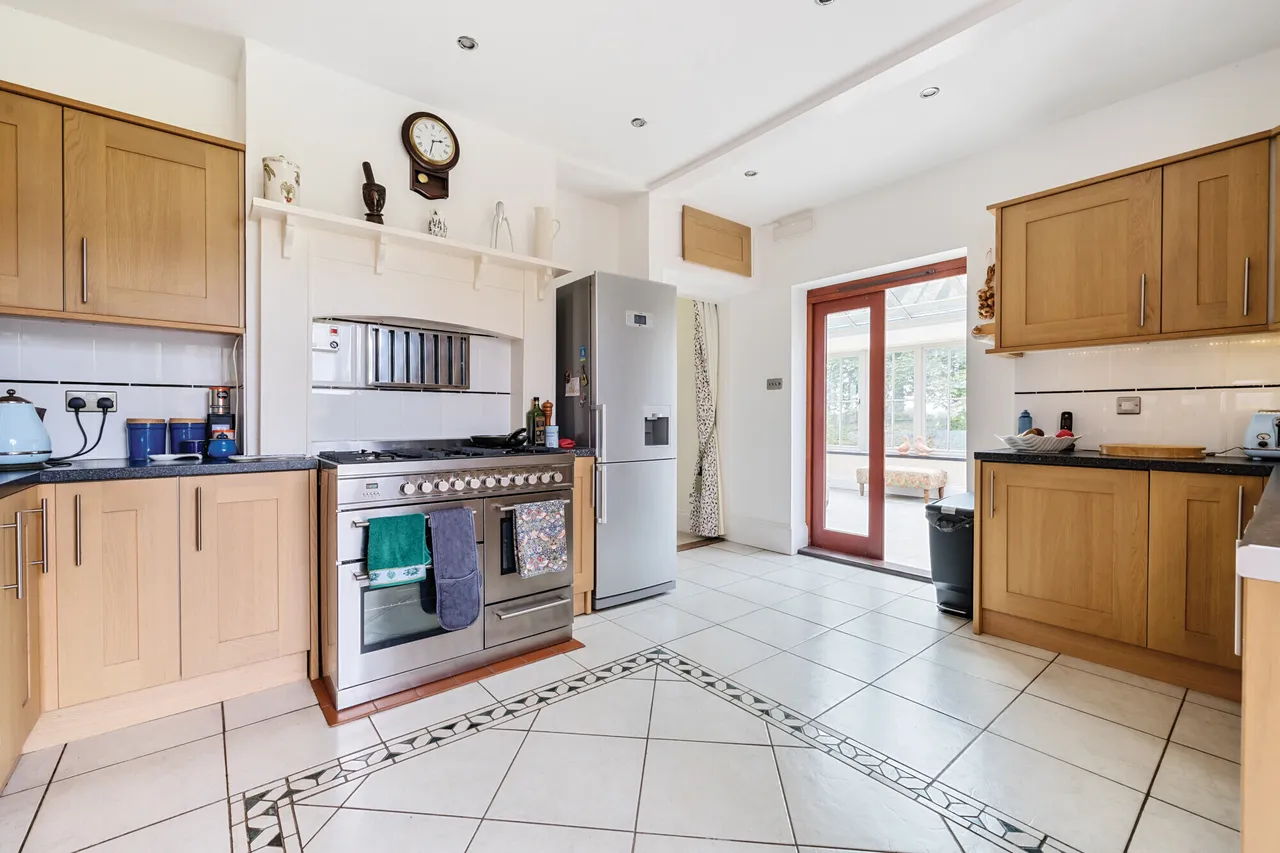 Okehurst Lane, Billingshurst, RH14, photo 10
