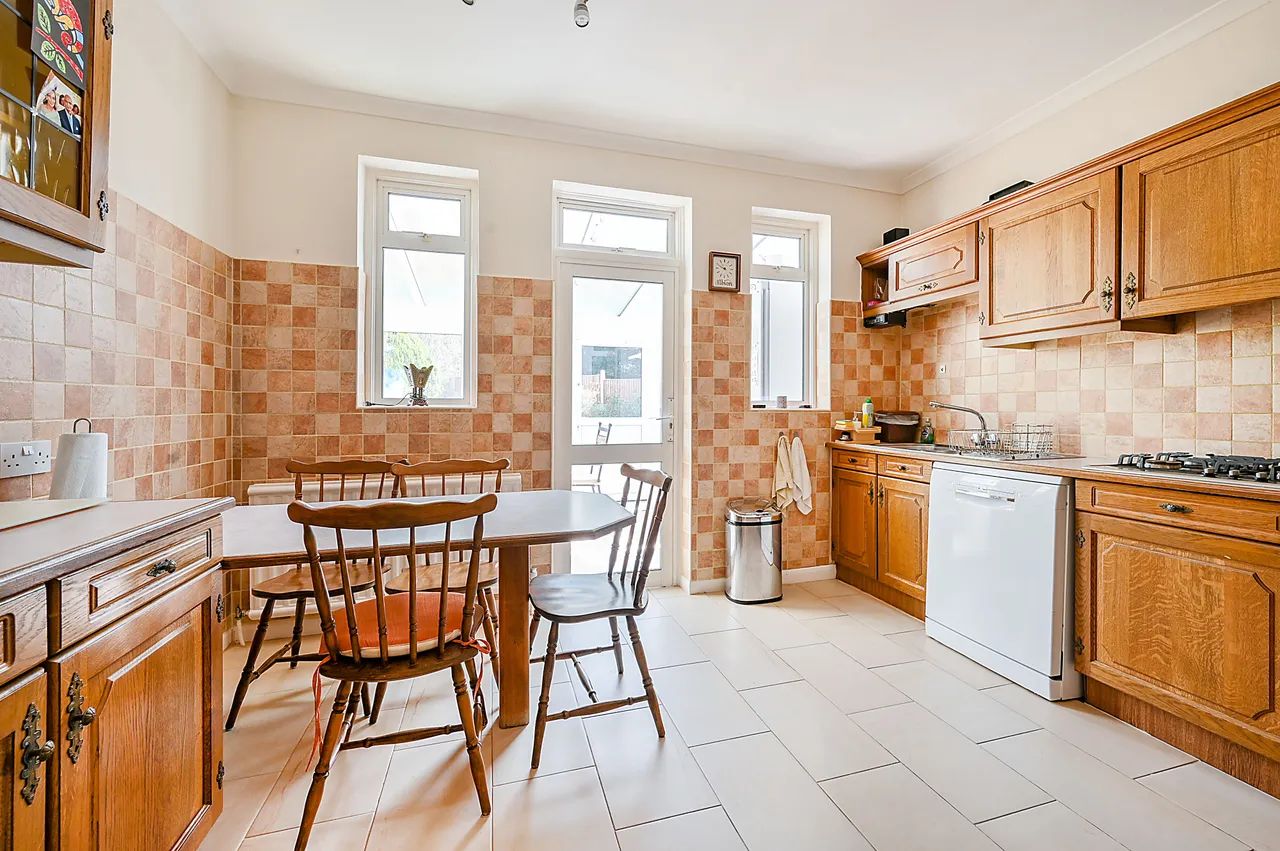New Malden, KT3, photo 5