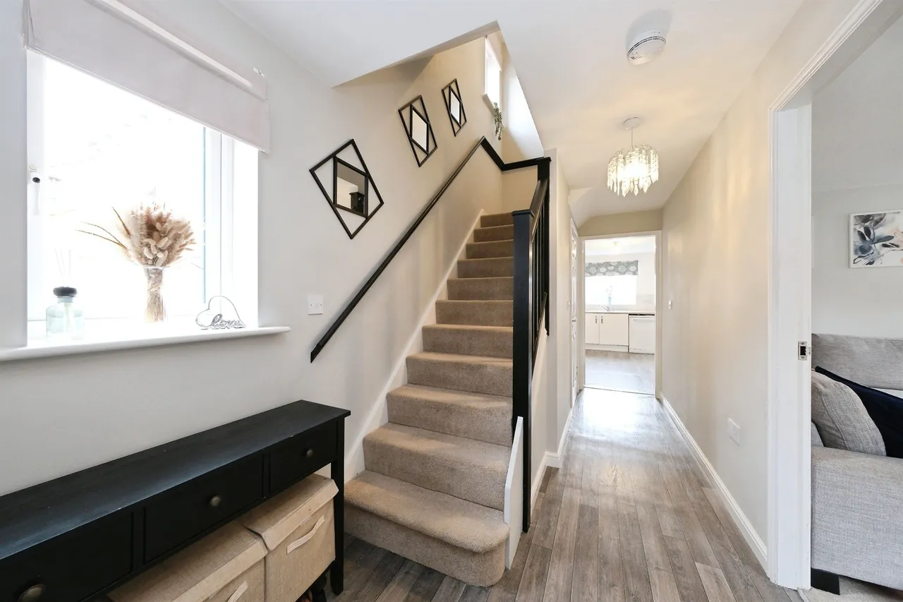 Masefield Avenue, Holmewood, Chesterfield, photo 8