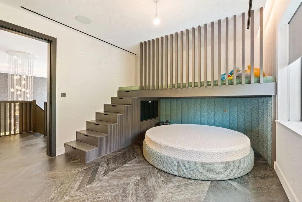 Nan Clarks Lane, Mill Hill, London, NW7 4HH, photo 24