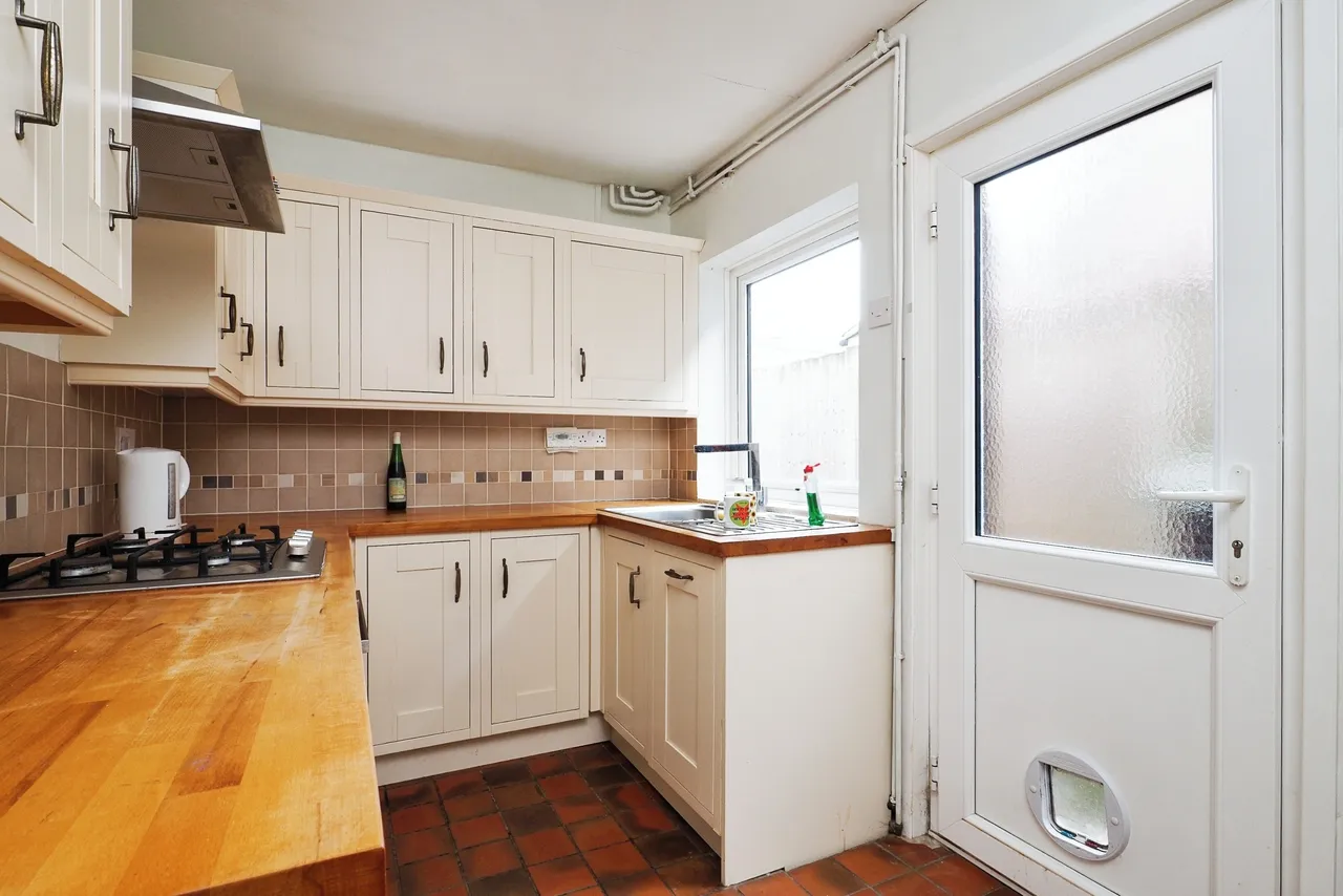 City Road, Beeston, Nottingham, Nottinghamshire, NG9, photo 3