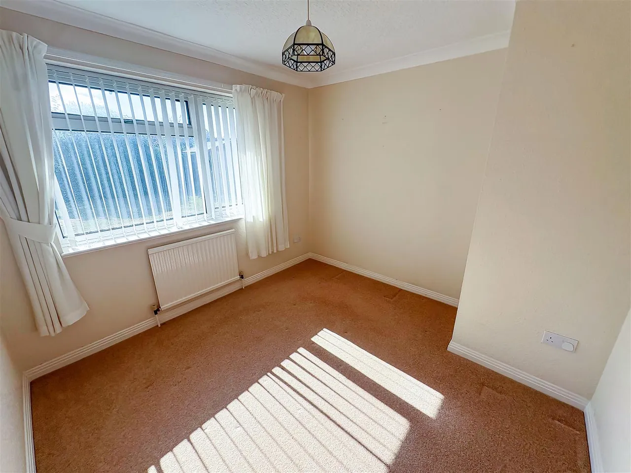 Tasman Close, Rustington, photo 7