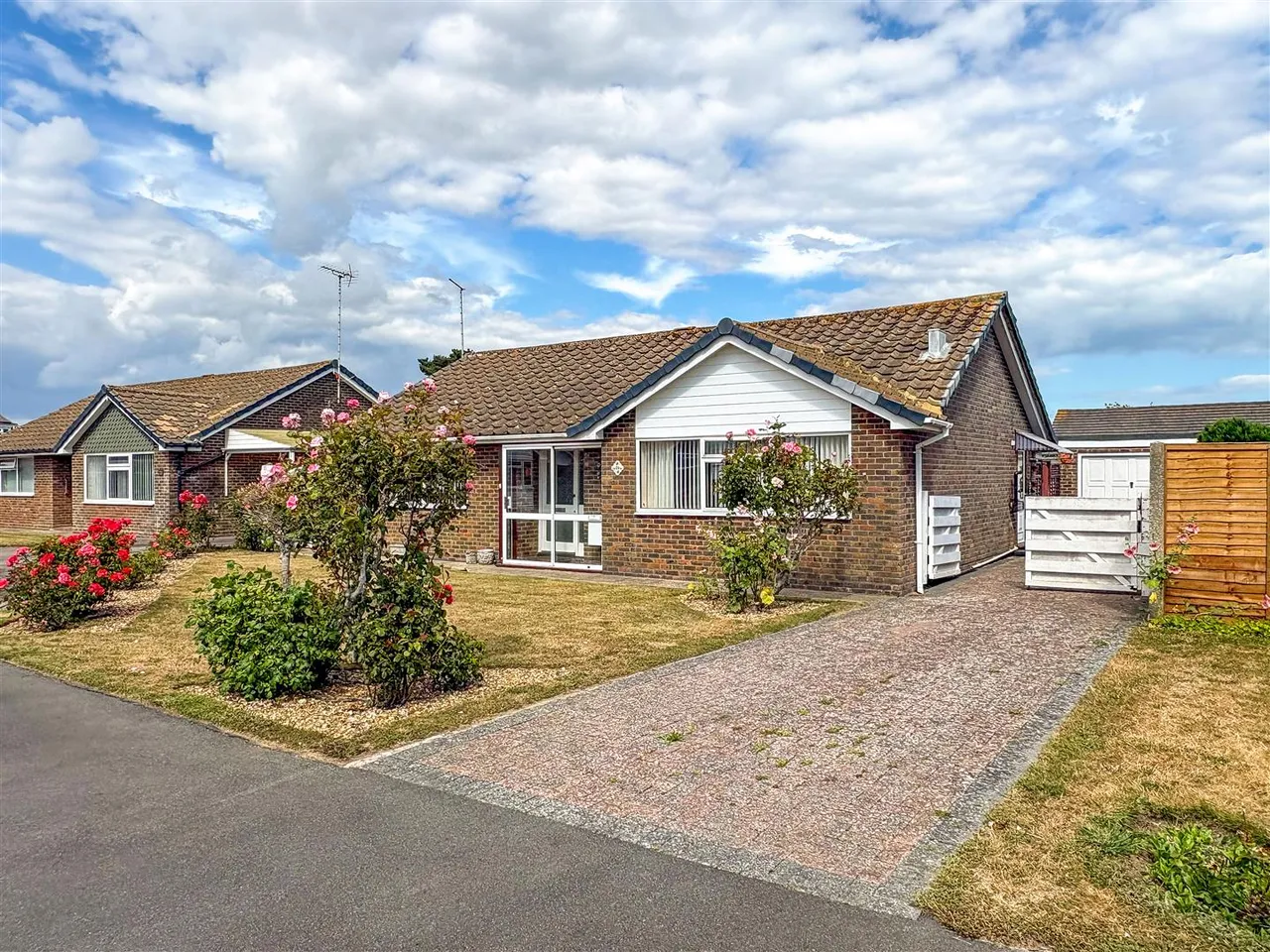 3 bed house for sale, Tasman Close, Rustington