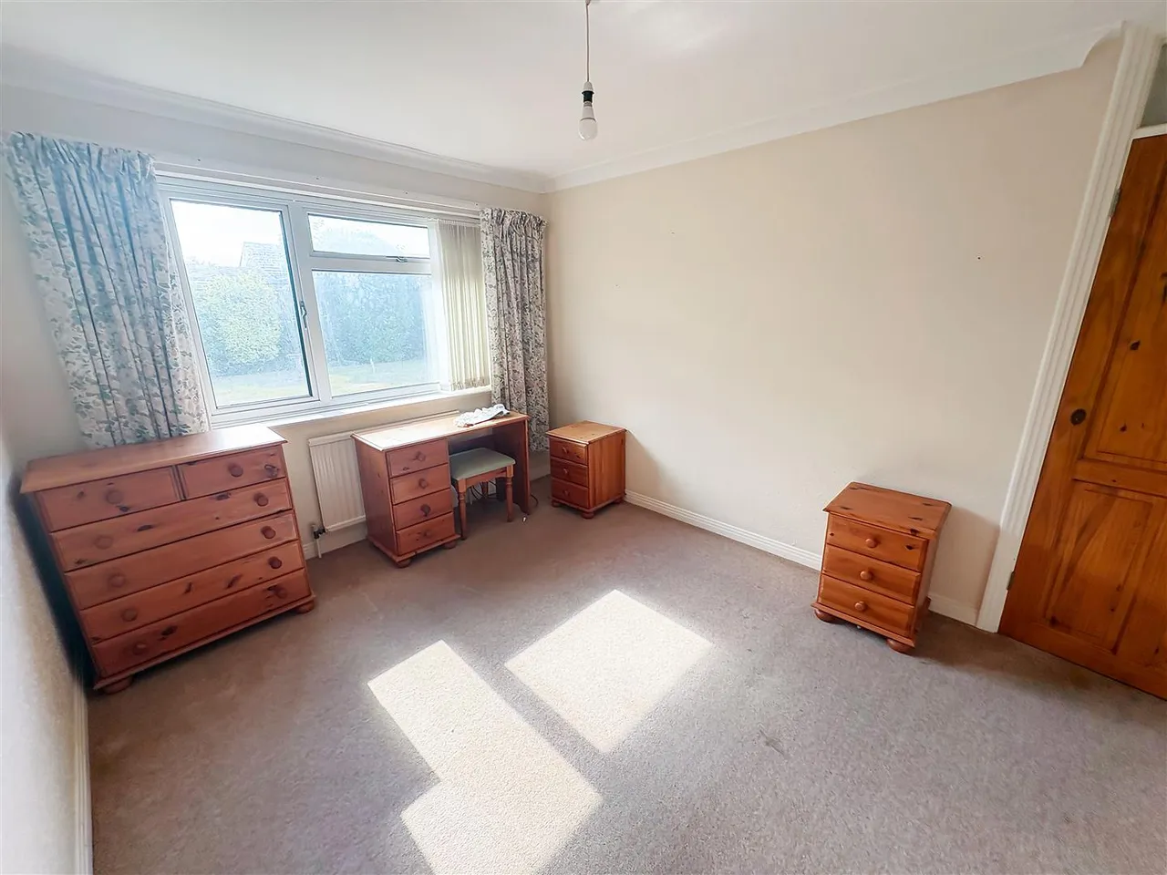 Tasman Close, Rustington, photo 6