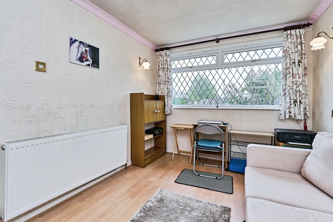 Uplands Avenue, Willenhall, WV13, photo 9