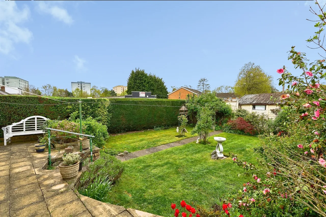 Uplands Avenue, Willenhall, WV13, photo 17