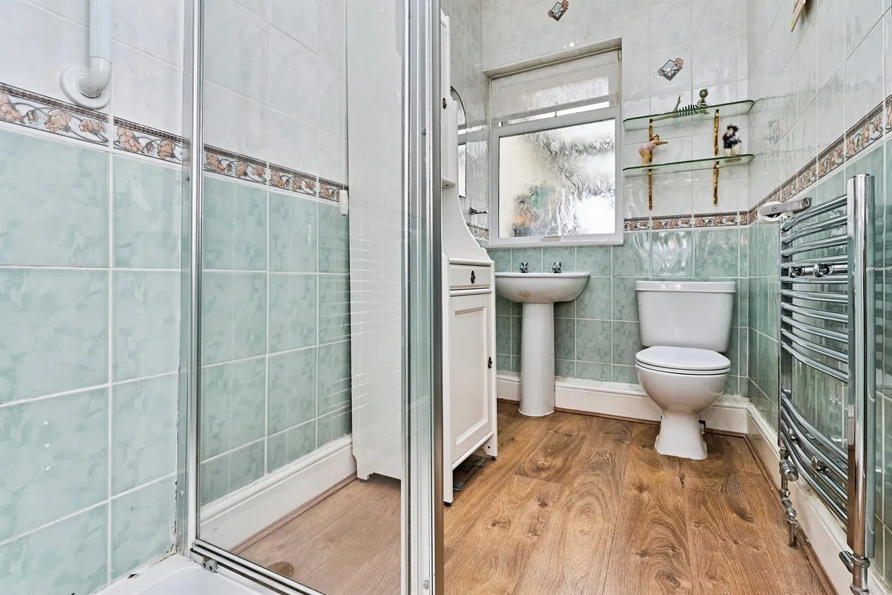 Uplands Avenue, Willenhall, WV13, photo 15