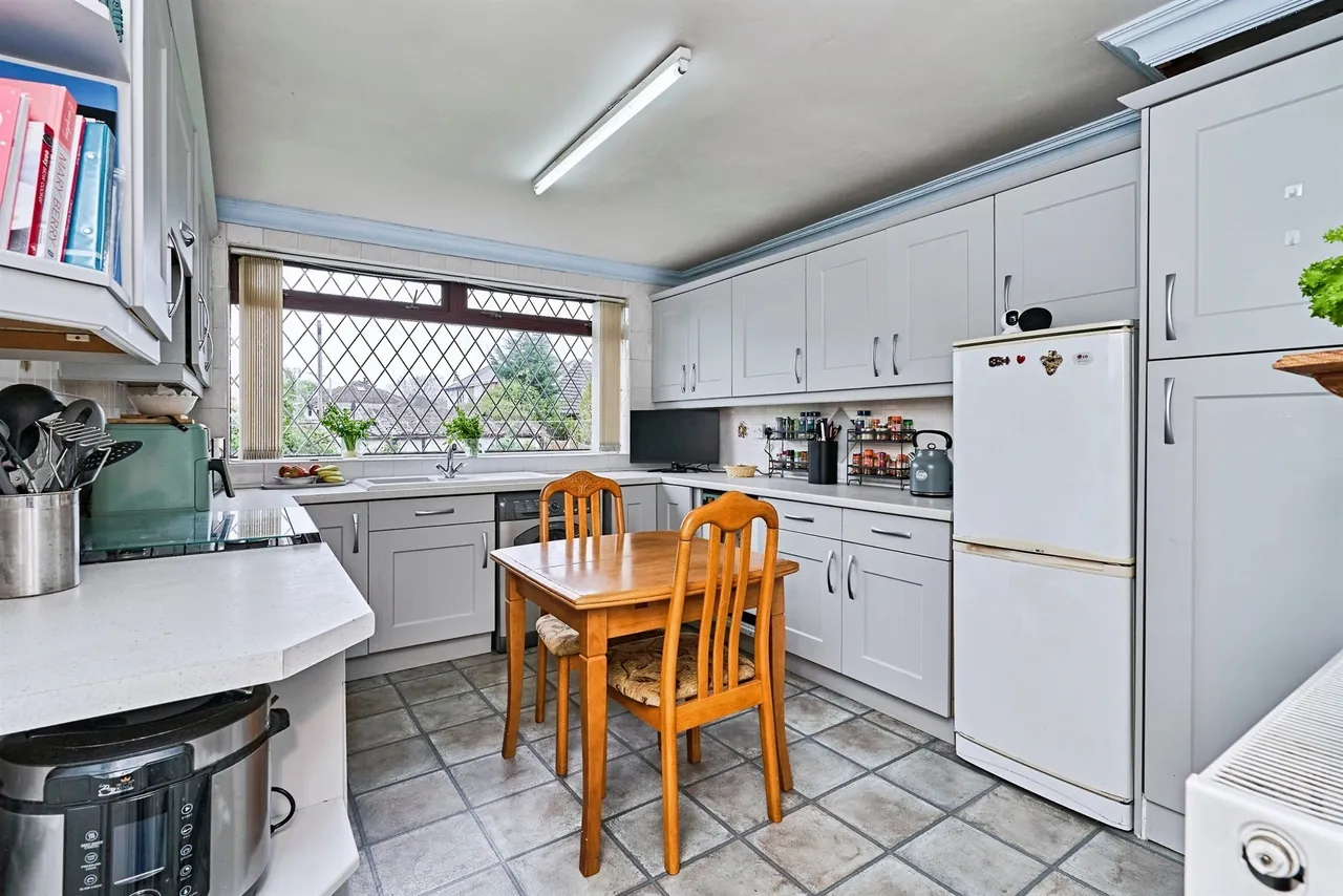 Uplands Avenue, Willenhall, WV13, photo 6