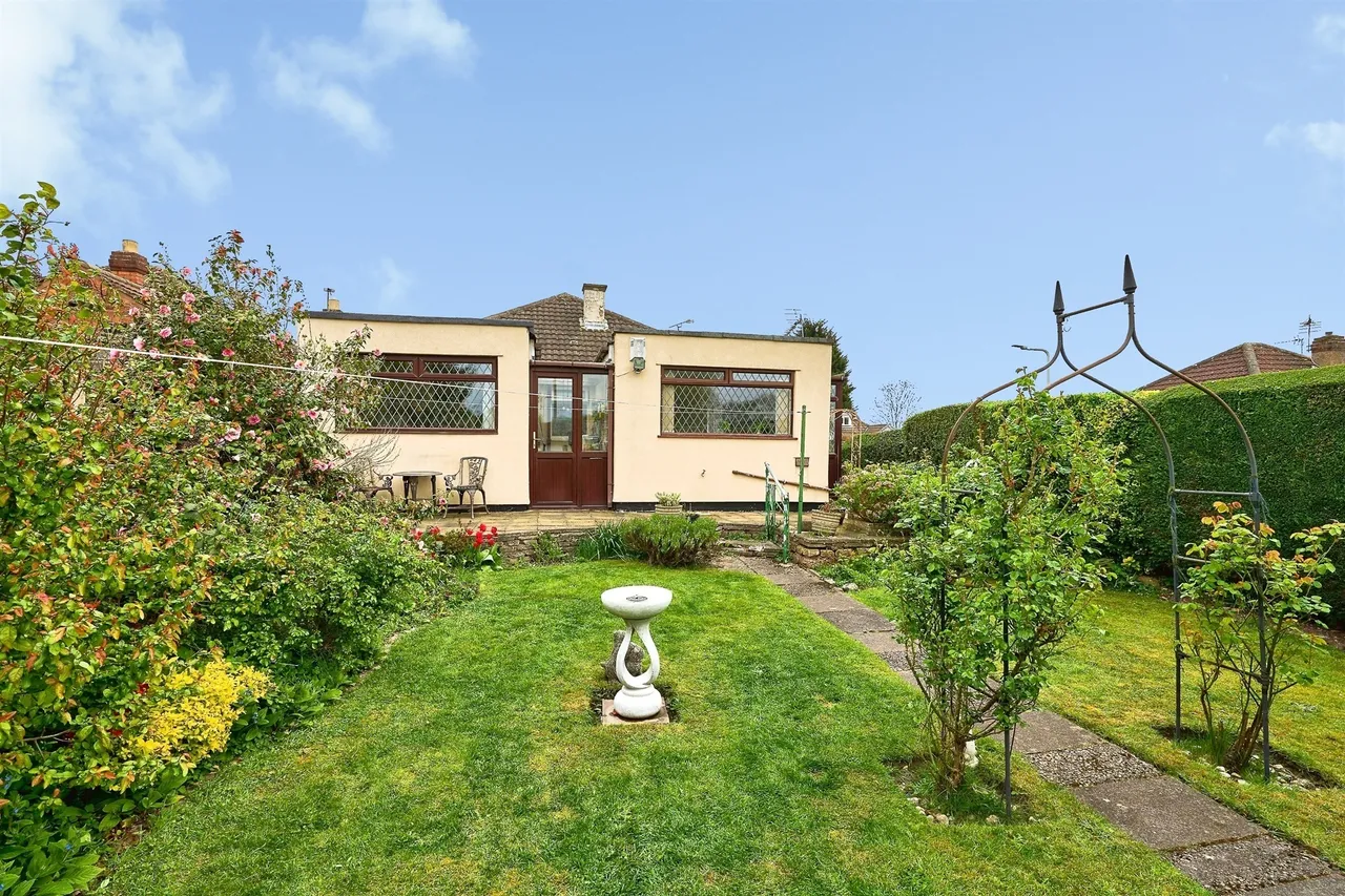 Uplands Avenue, Willenhall, WV13, photo 18
