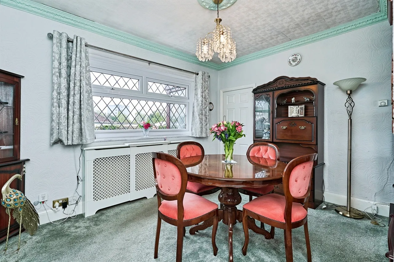 Uplands Avenue, Willenhall, WV13, photo 5