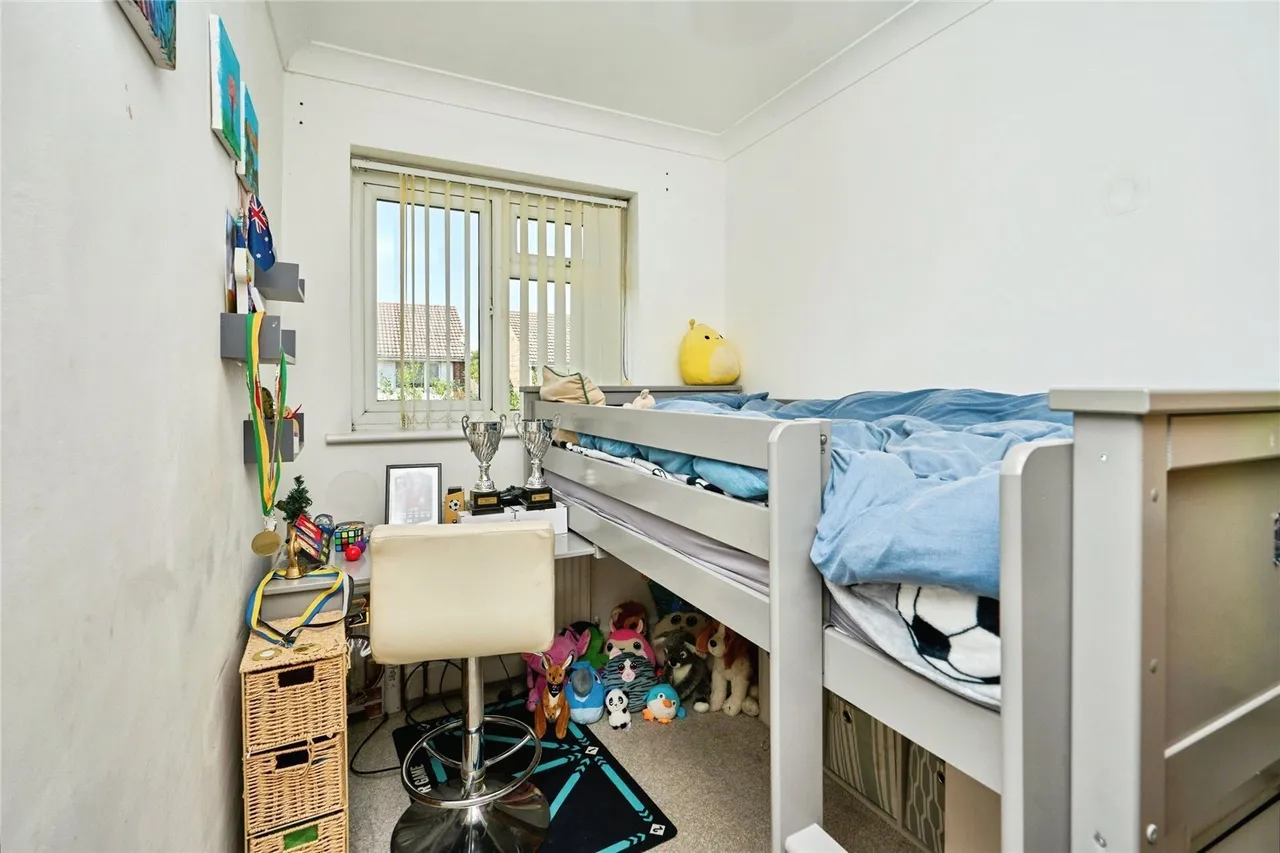 Purdy Road, Newport, PO30, photo 9