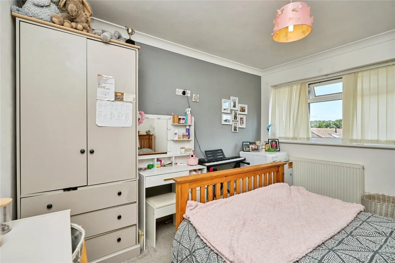 Purdy Road, Newport, PO30, photo 7
