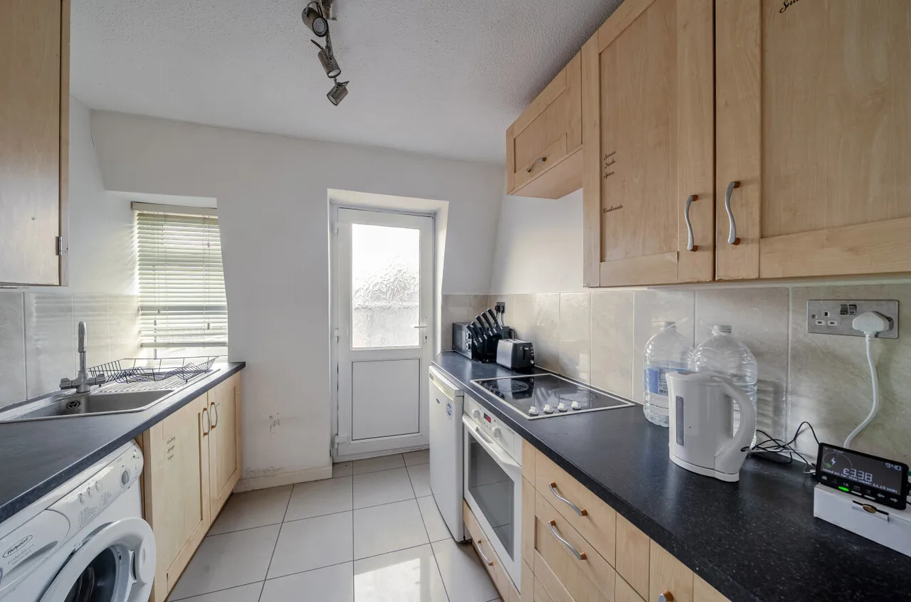 Canute Road, Southampton, SO14, photo 3