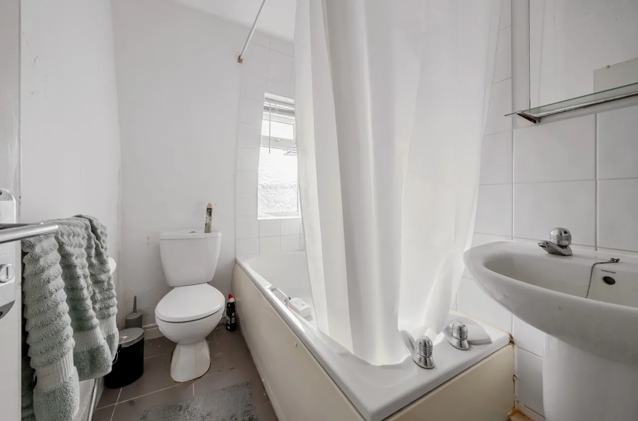 Canute Road, Southampton, SO14, photo 5