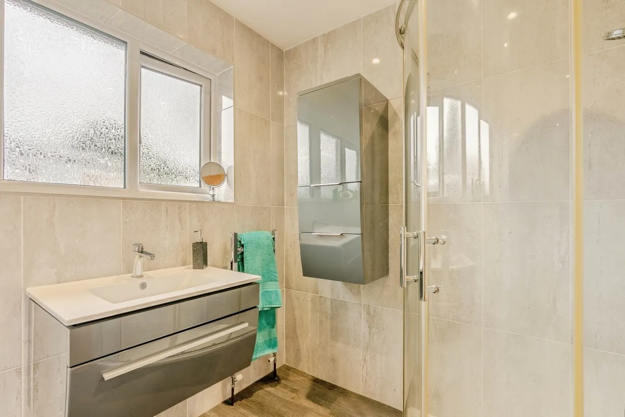 Holcombe Drive, Burnley, Lancashire, BB10, photo 6