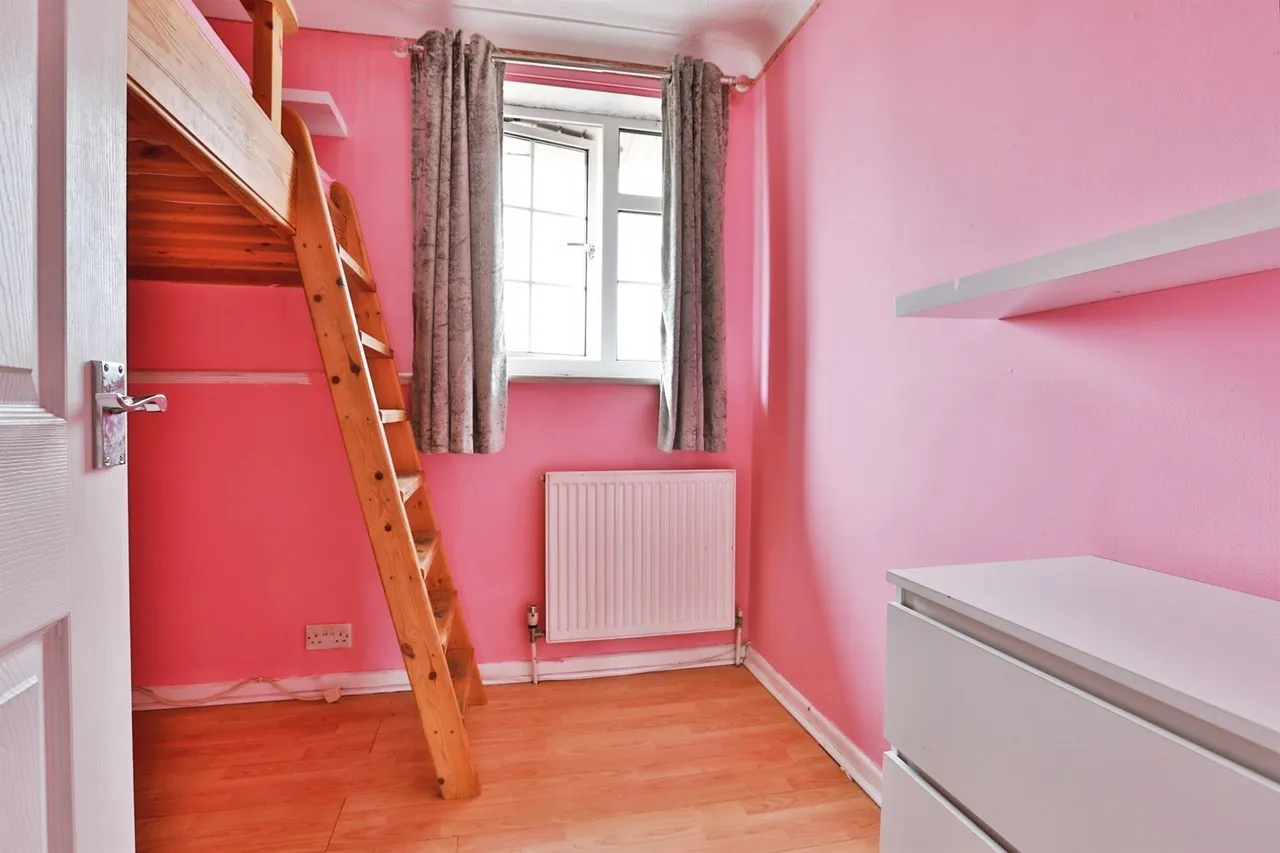 Slepe Crescent, Poole, BH12, photo 13