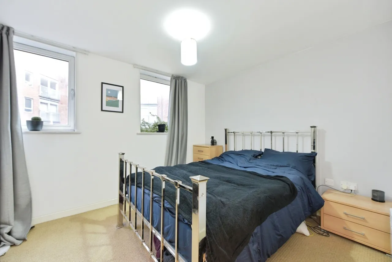 Penistone Road, SHEFFIELD, South Yorkshire, S6, photo 8
