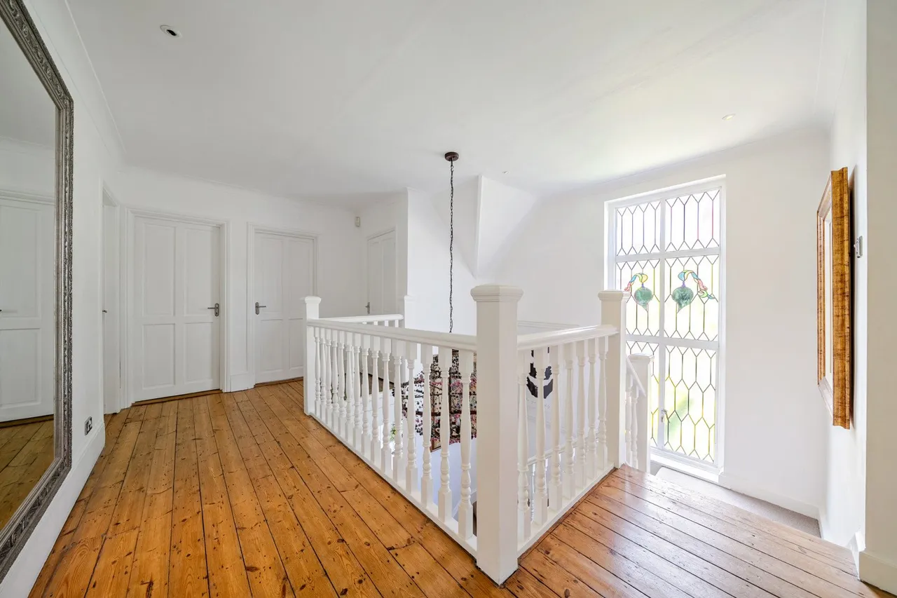 Oakwood Close, BR7, photo 6