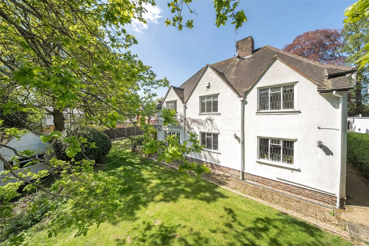 Oakwood Close, BR7, photo 35